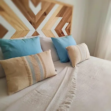 Апартаменты El On The Playa La Concha Sea View *