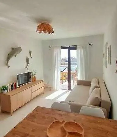 Апартаменты El On The Playa La Concha Sea View *